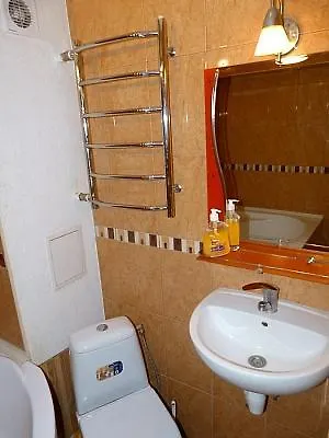 Apartment Near The Lake Kijev